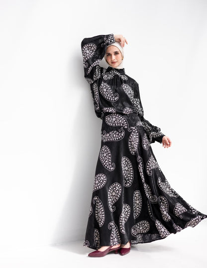 Evening silky flowy skirt