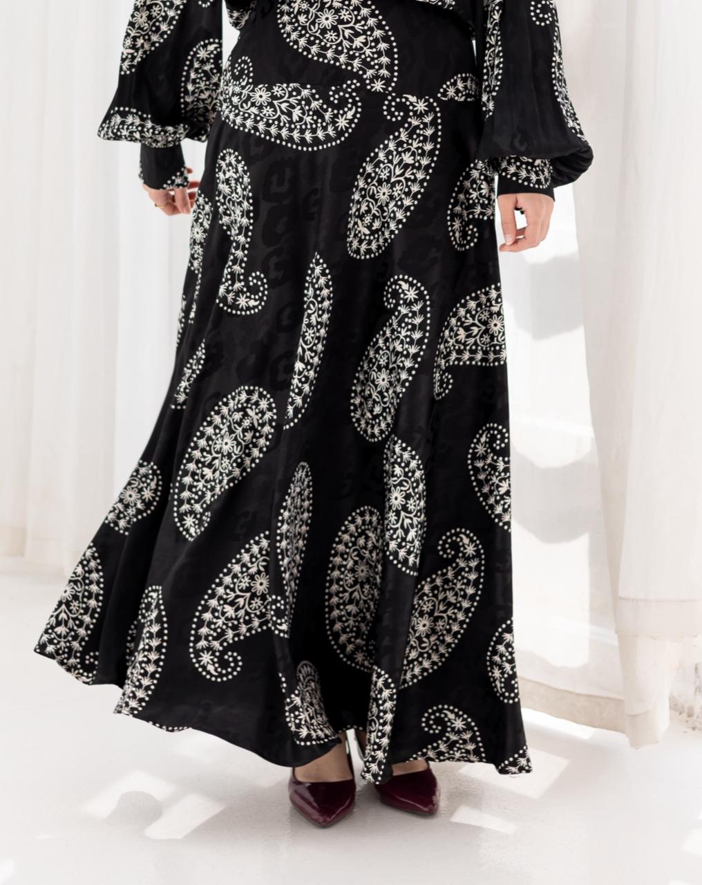 Evening silky flowy skirt