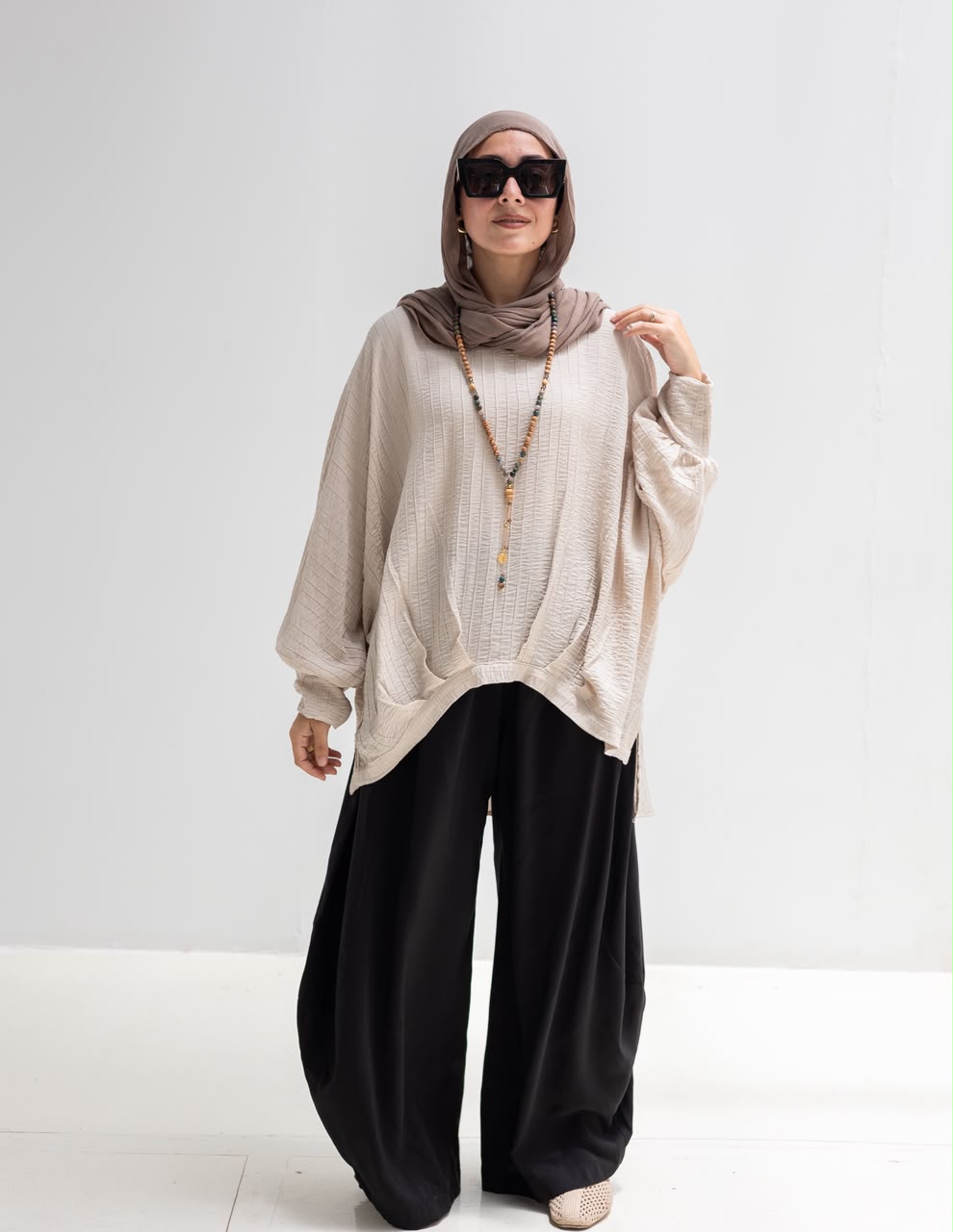 High low blouse in beige