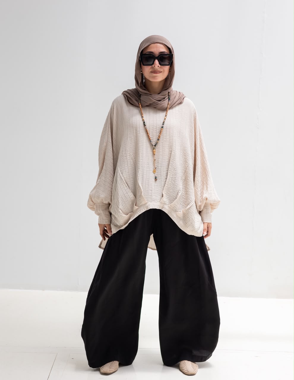 High low blouse in beige