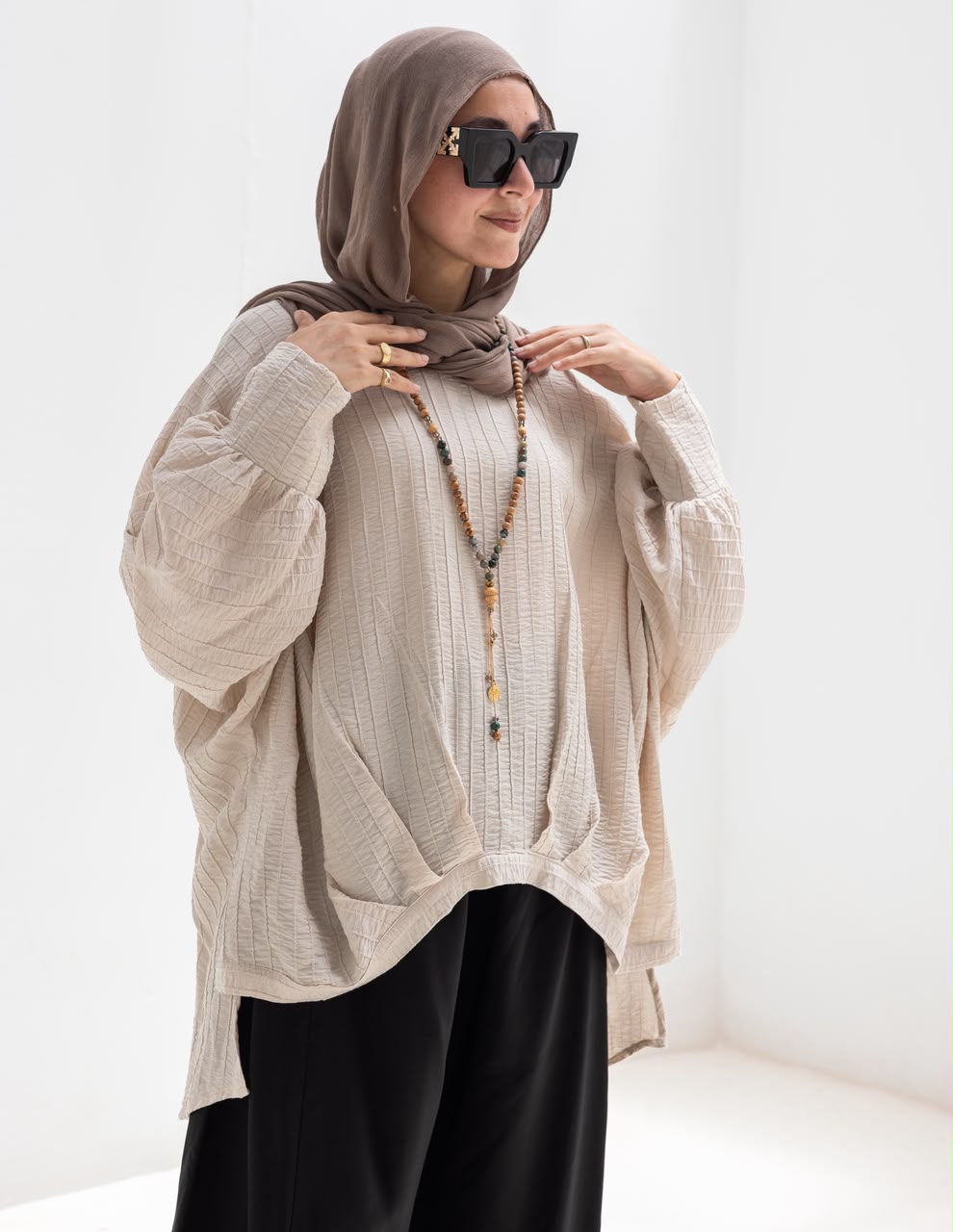 High low blouse in beige