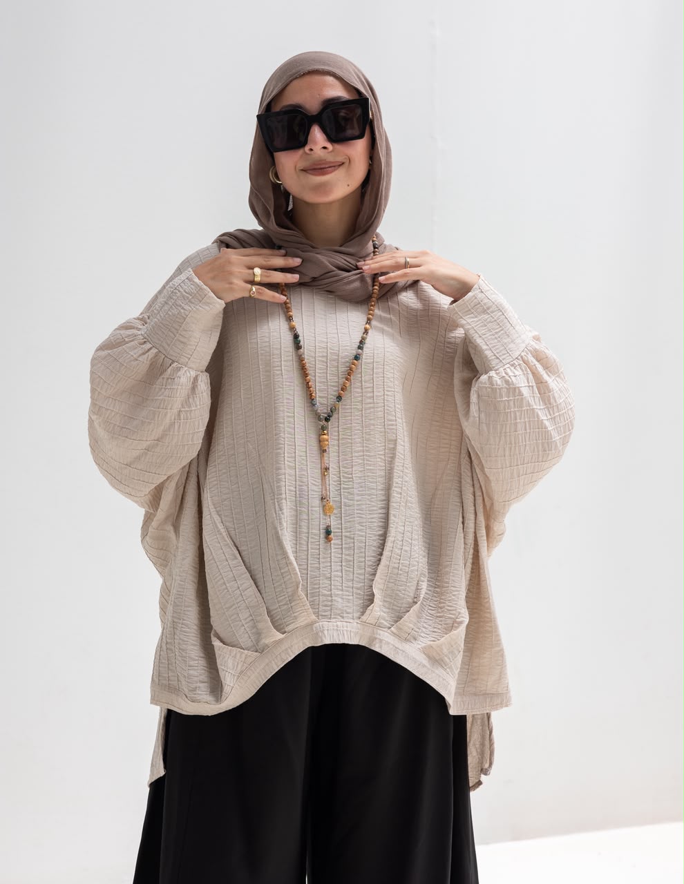 High low blouse in beige