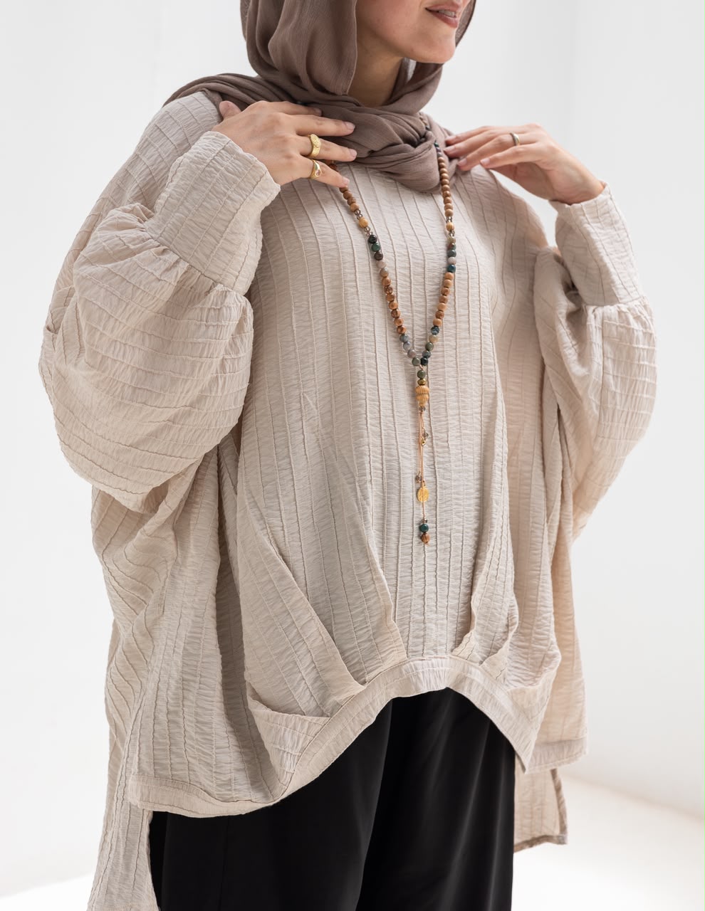 High low blouse in beige