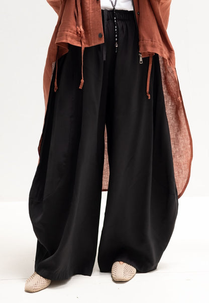 Soft summer light Gypsy pants in Black