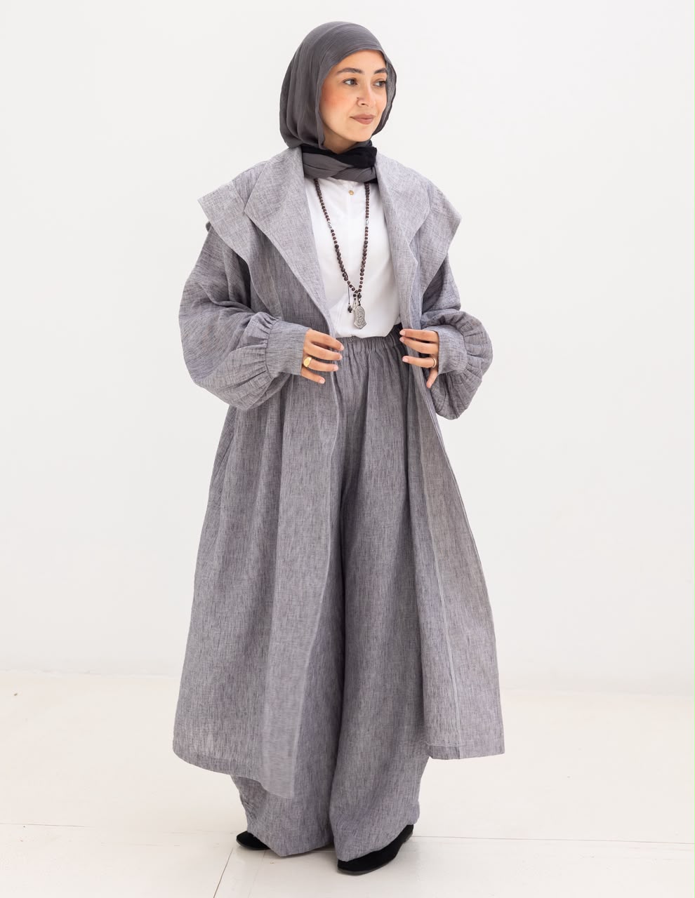 Lenin Set with golden dots in Gray