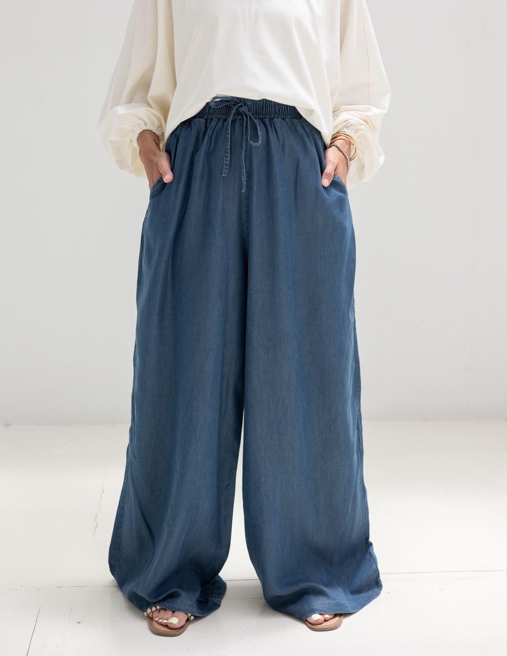 Wide leg Summer Denim pants in Blue jeans