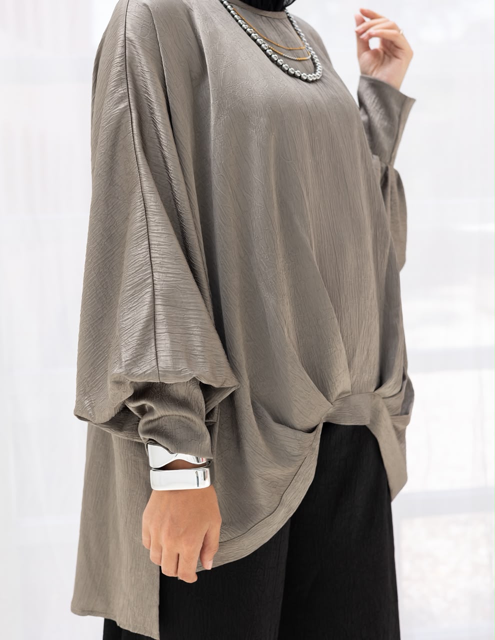 Evening High low blouse in Silver