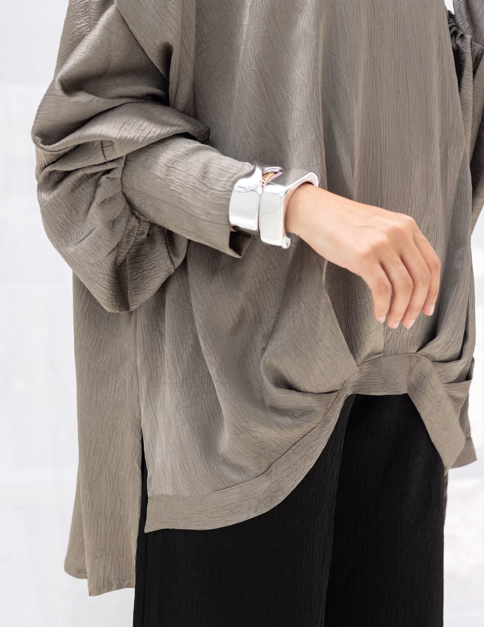 Evening High low blouse in Silver
