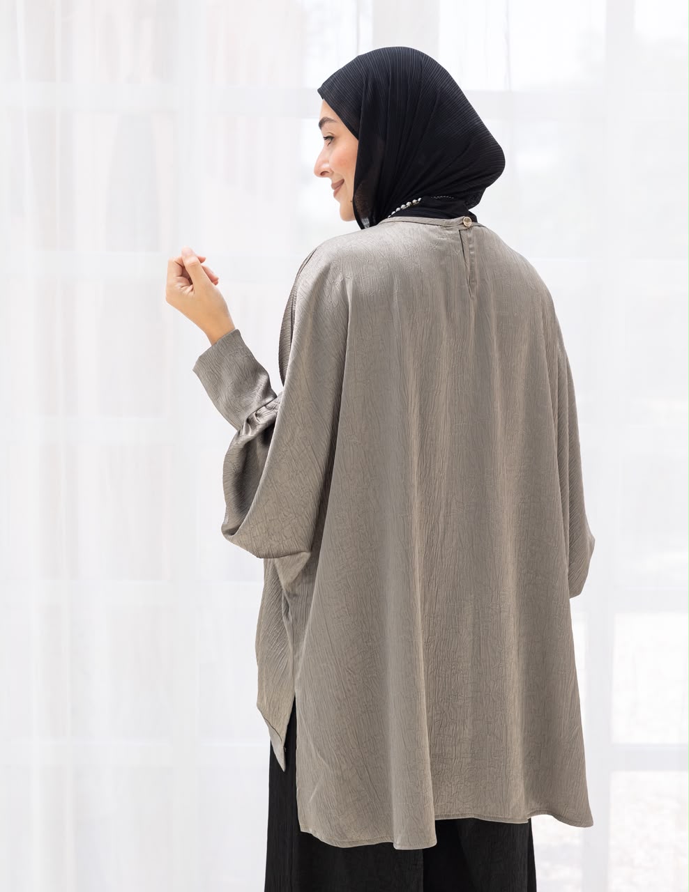Evening High low blouse in Silver
