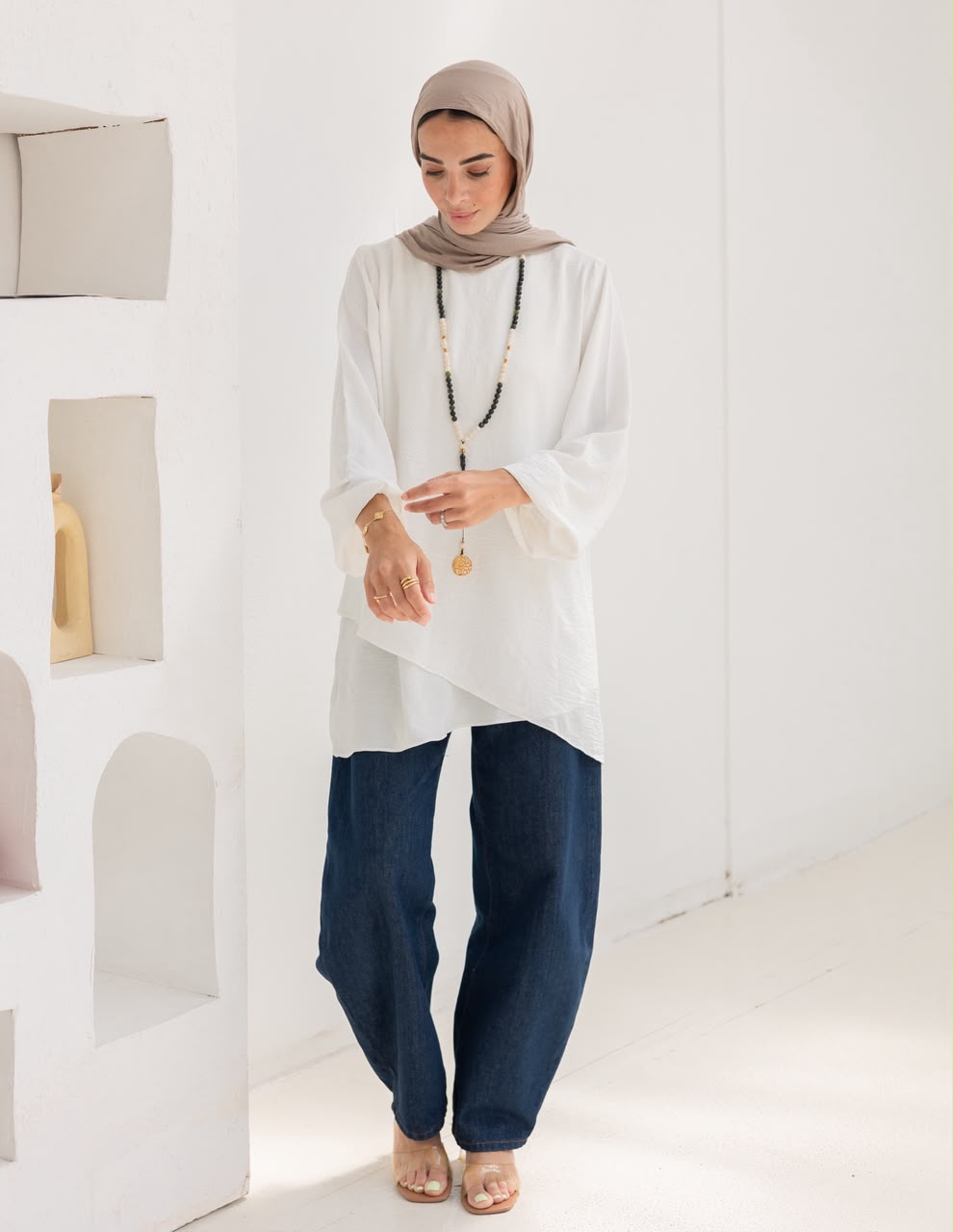 Crossed top with sleeves in  light off white
