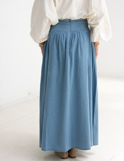 Summer Denim skirt in Light blue jeans