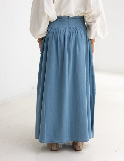 Summer Denim skirt in Light blue jeans