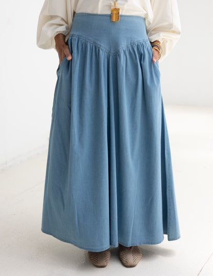 Summer Denim skirt in Light blue jeans