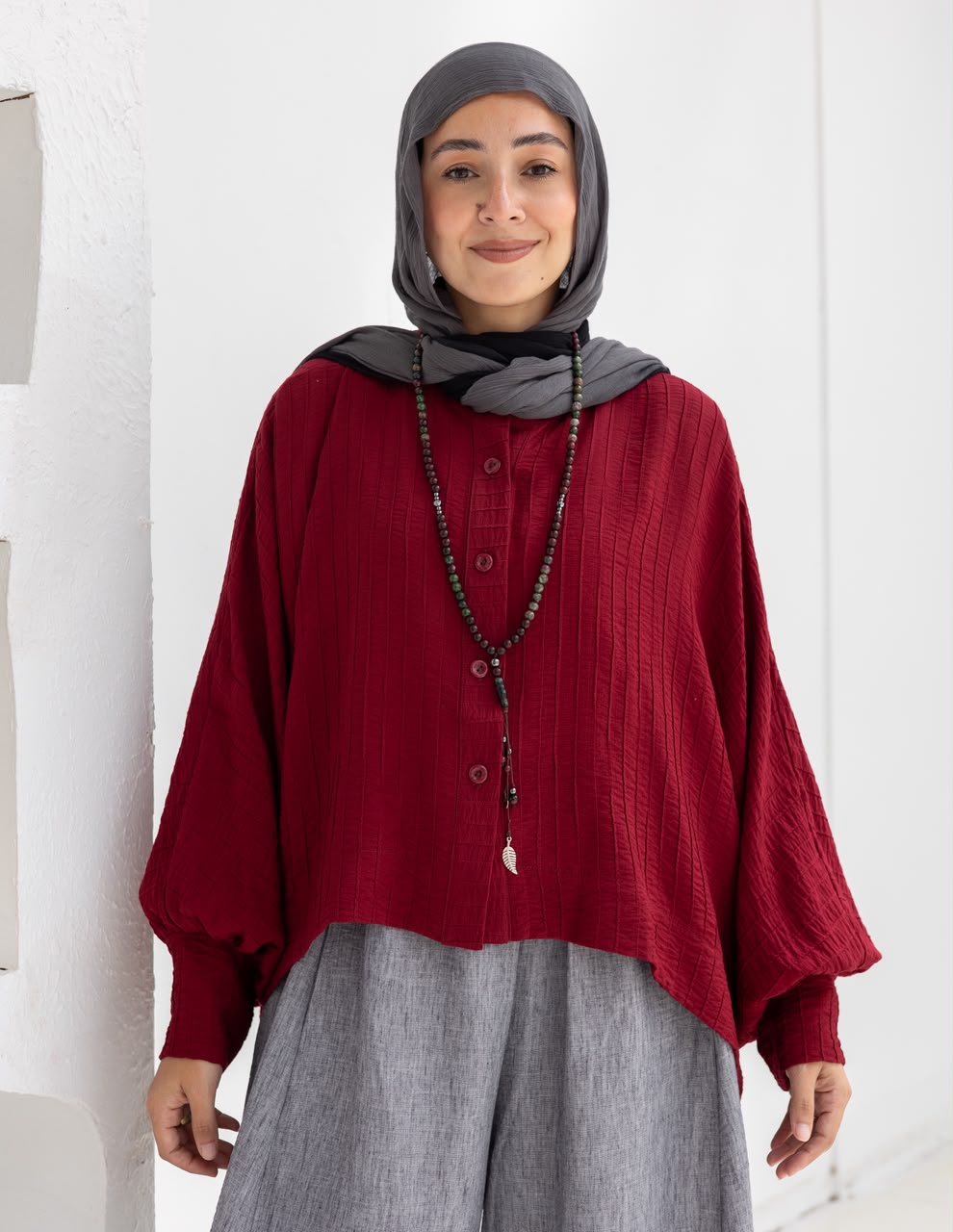 Trendy blouse with buttons in wine red