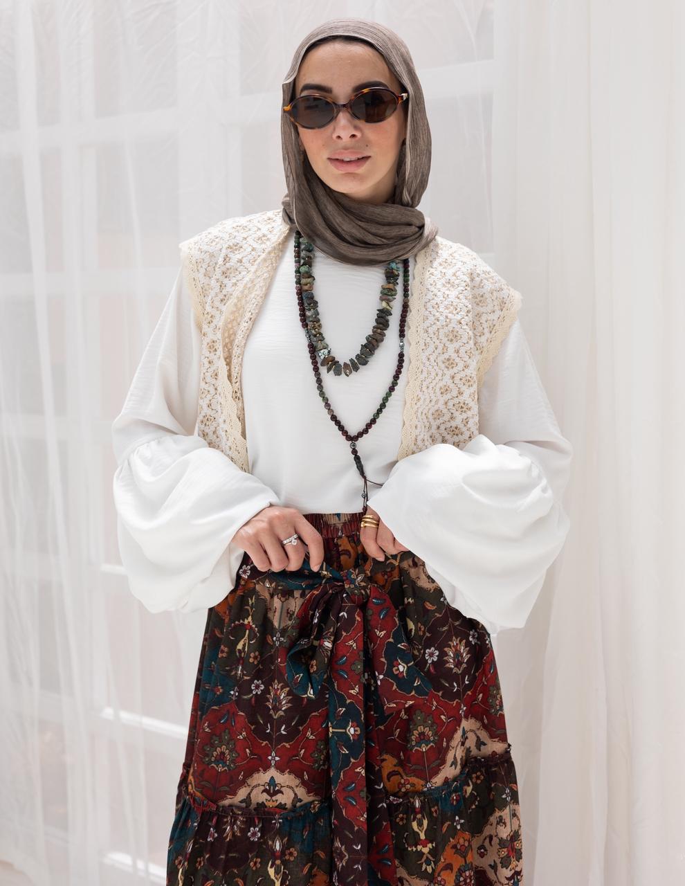 Crepe puffy sleeves top in Light off white