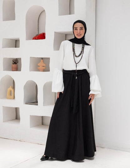 Flow Maxi Skirt in Black