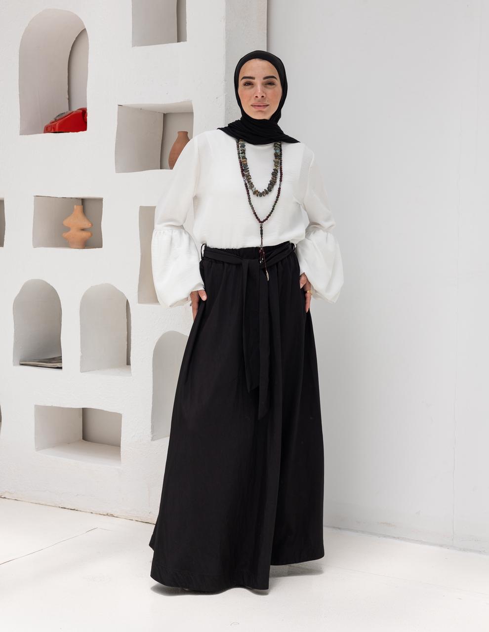 Flow Maxi Skirt in Black