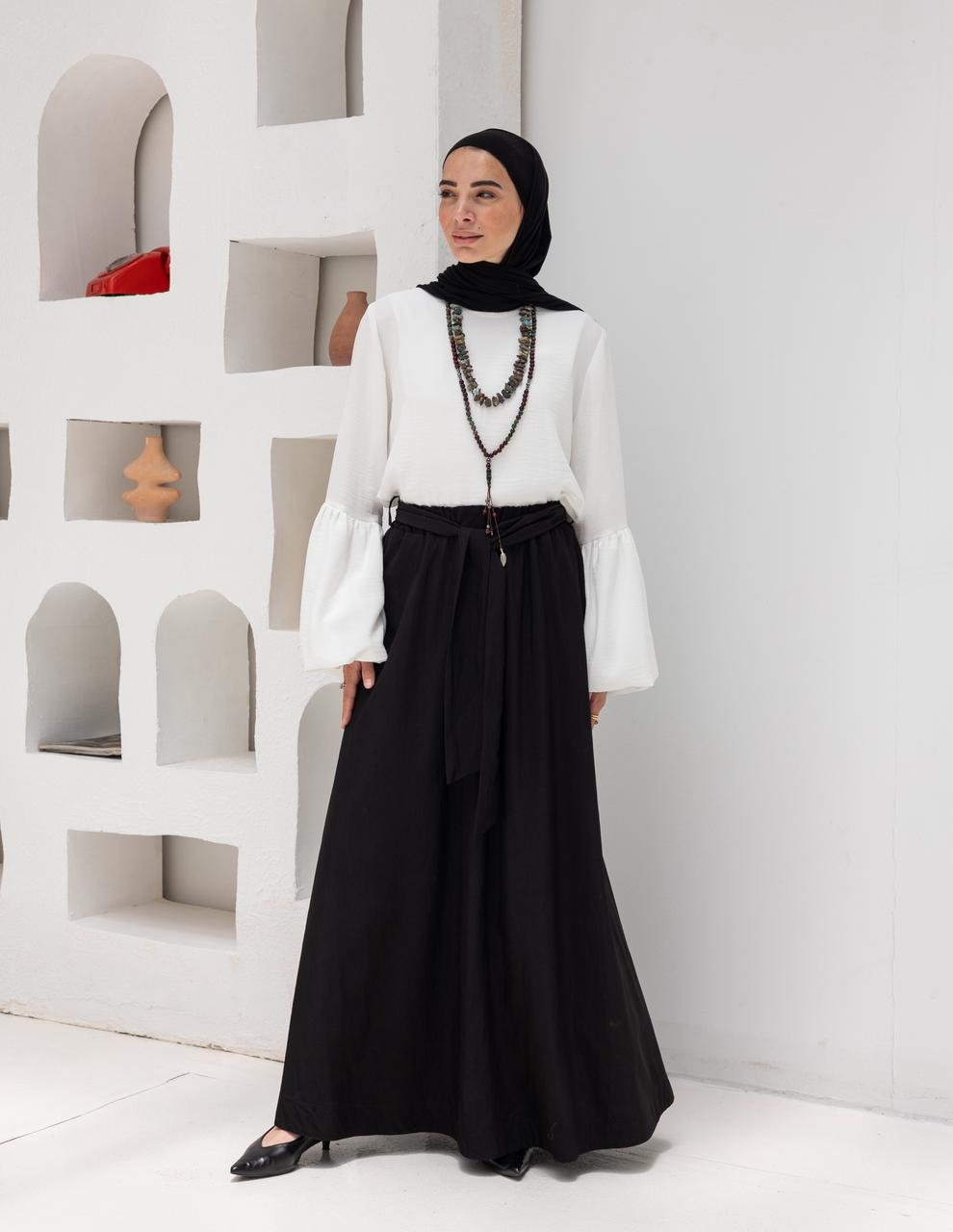 Flow Maxi Skirt in Black