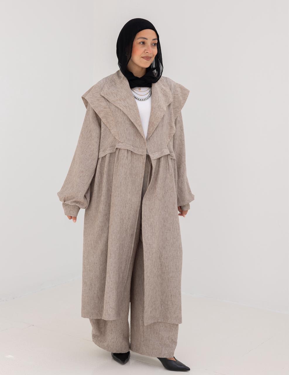 Trendy Lenin cardigan with golden dots in Cafe
