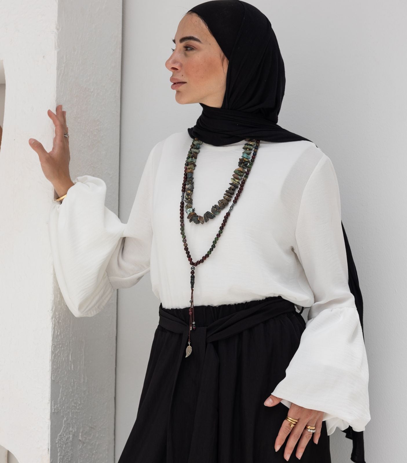 Crepe puffy sleeves top in Light off white