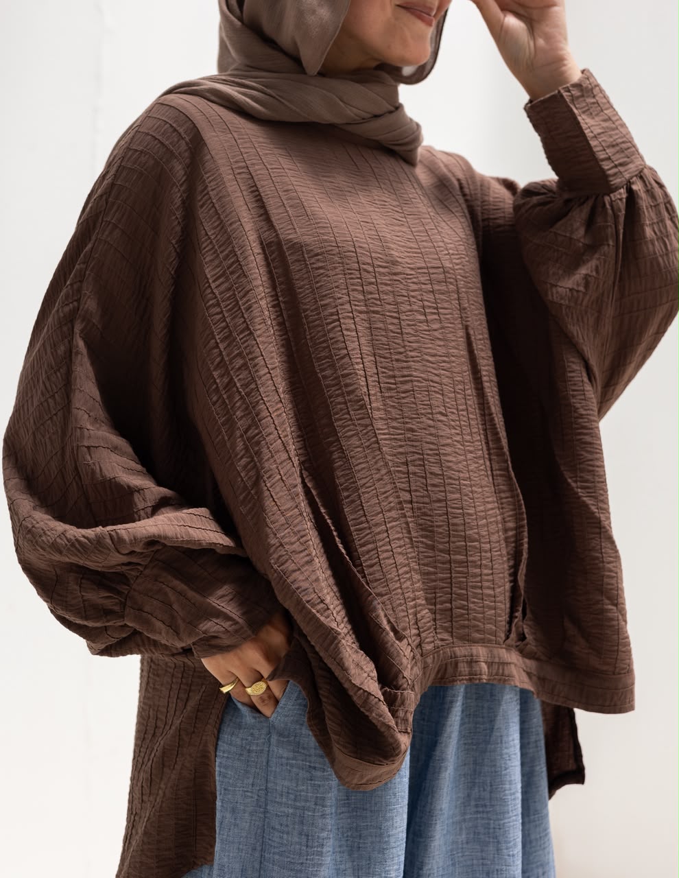 High low blouse in Brown