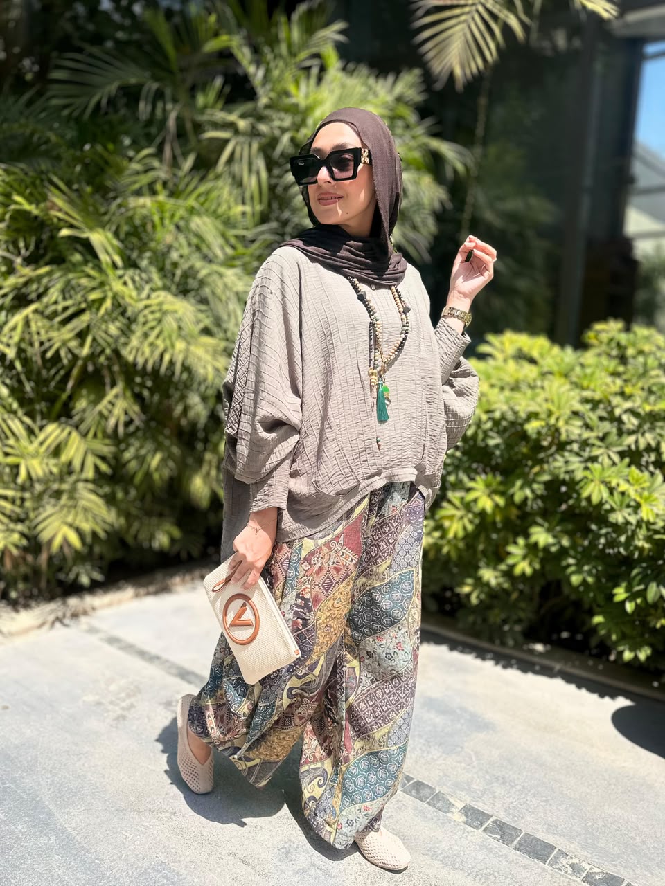High low blouse in Light olive