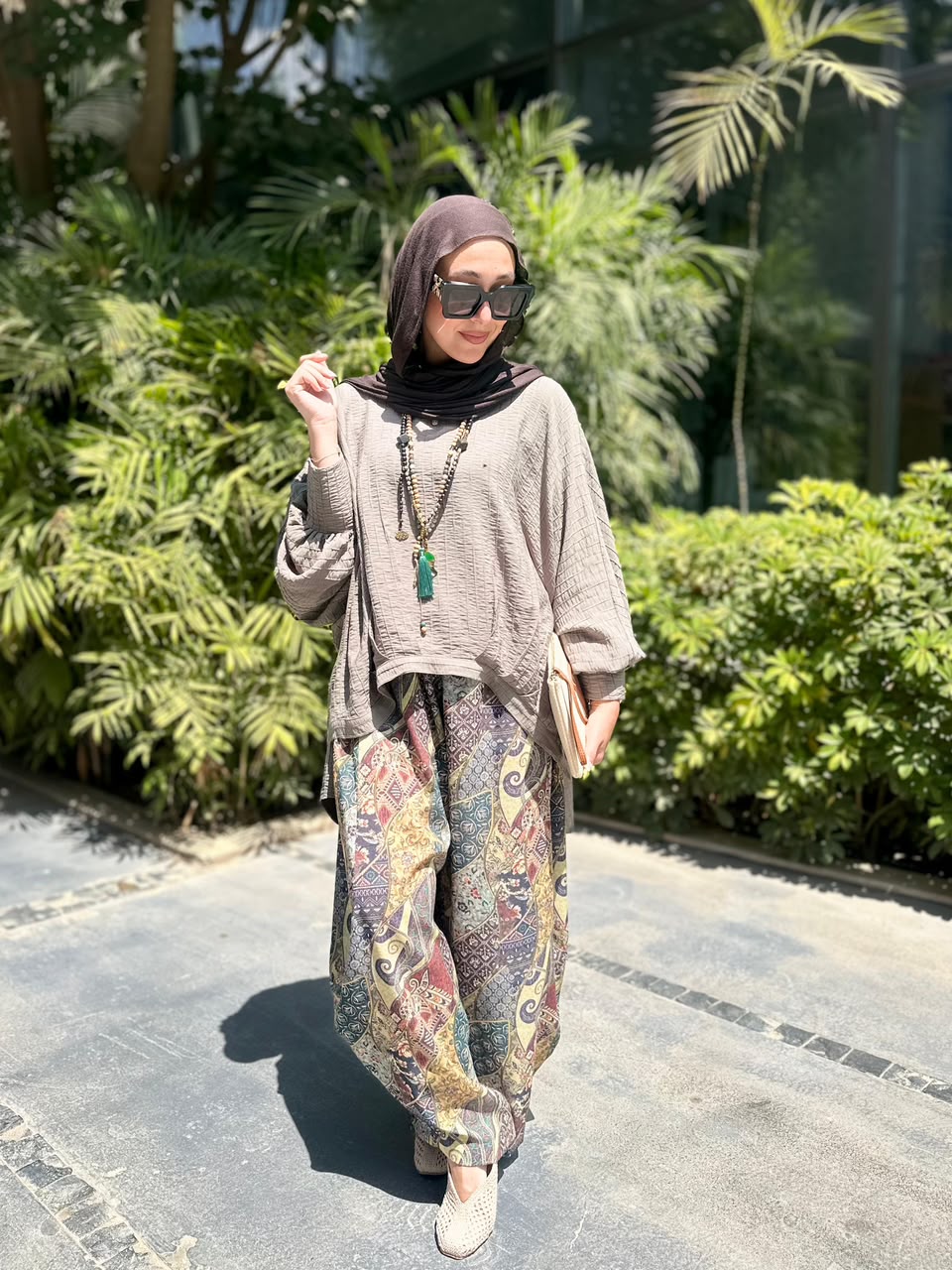 High low blouse in Light olive