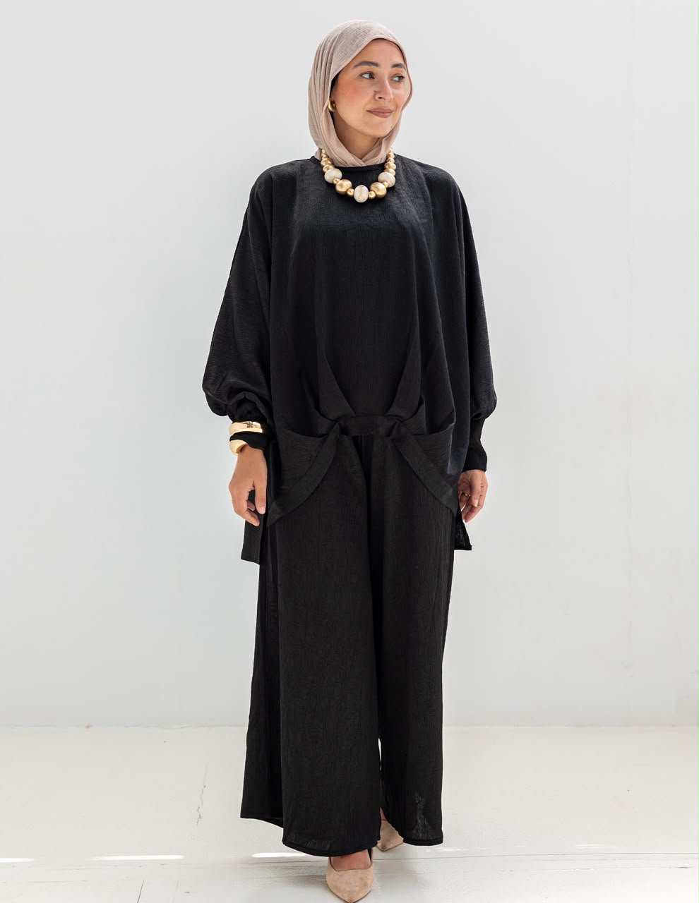 Evening soire elegant silk set in Black