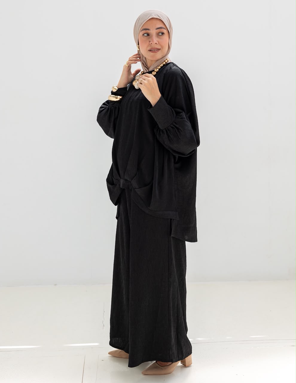 Evening soire elegant silk set in Black
