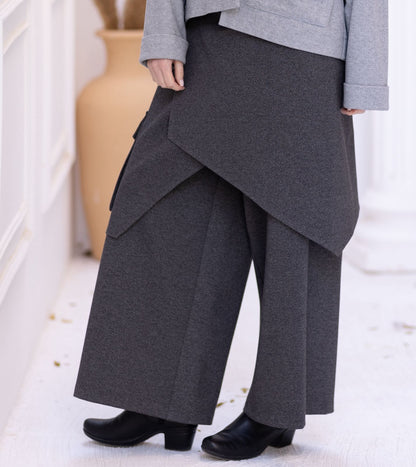 Modest trendy pants with pocket in Gray