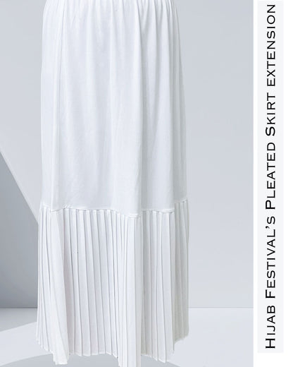 Pleated crepe extension in black