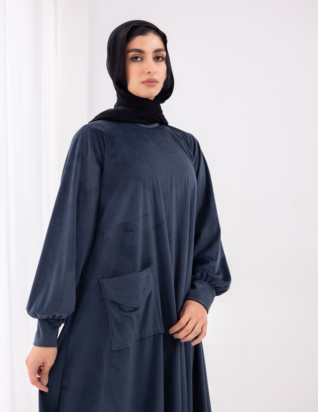 Velvet dress in Navy