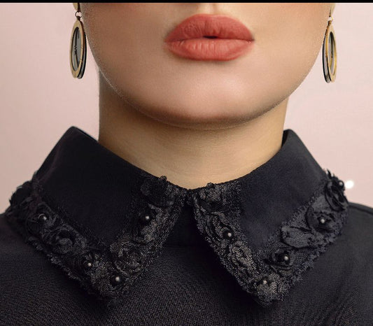 Black Flower Collar