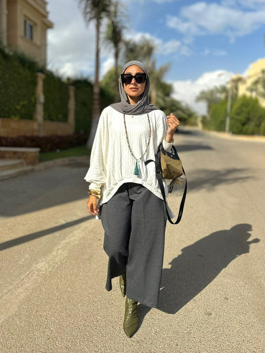 High low knitted pullover in off white