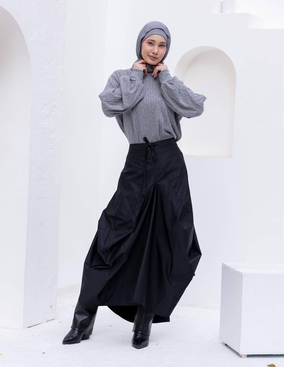 Waterproof Gypsy skirt in Black