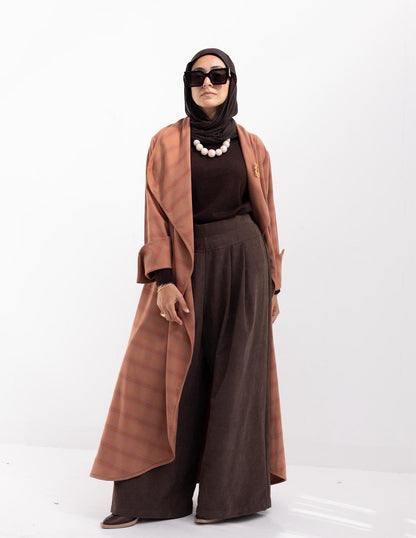 Elegant woolen checked cardigan